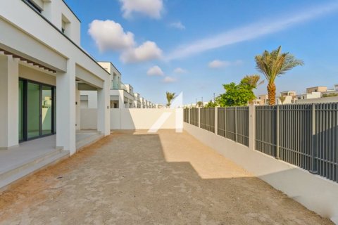 4 bedrooms Villa in Caya, UAE No. 134328 6