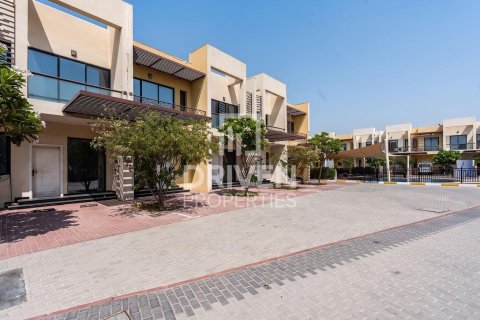 Townhouse de 1 dormitorio en Dubai, UAE No. 188623 14