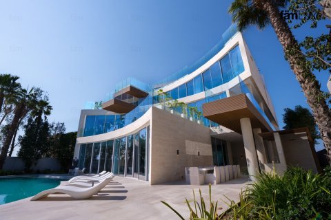 Villa de 5 dormitorios  No. 115991 13