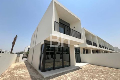 Townhouse de 4 dormitorios  No. 114556 2