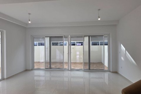 Квартира с 3 спальнями в DAMAC Hills (Akoya by DAMAC), ОАЭ №149113 10