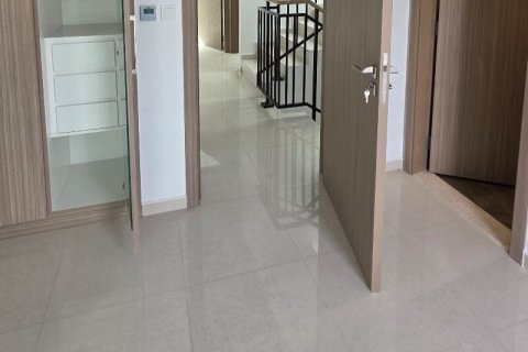 Квартира с 3 спальнями в DAMAC Hills (Akoya by DAMAC), ОАЭ №149113 4