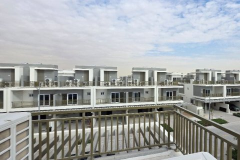 Квартира с 3 спальнями в DAMAC Hills (Akoya by DAMAC), ОАЭ №149113 13