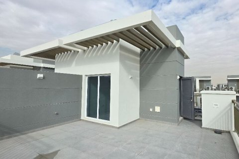 Квартира с 3 спальнями в DAMAC Hills (Akoya by DAMAC), ОАЭ №149113 5