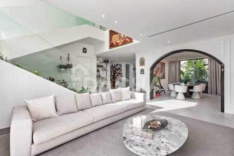 Вилла с 5 спальнями в Jumeirah Islands, ОАЭ №155468 5