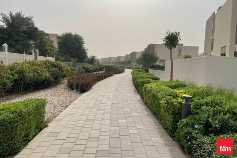 3 bedrooms Townhouse  No. 131914 25