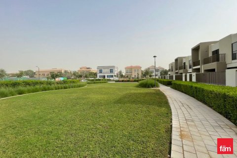 3 bedrooms Townhouse  No. 131914 21