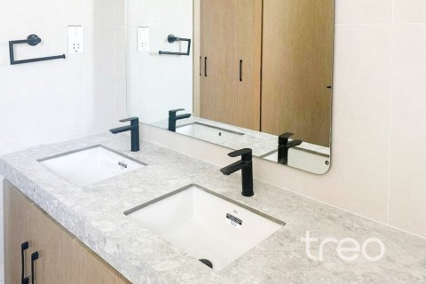 Townhouse de 4 dormitorios en Dubai, UAE No. 174105 8
