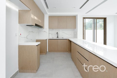 Townhouse de 4 dormitorios en Dubai, UAE No. 174105 3