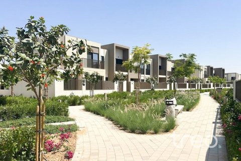 Townhouse de 4 dormitorios en Dubai, UAE No. 174105 13