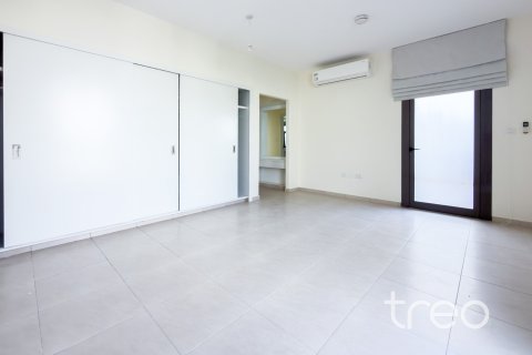4 غرف نوم فيلا في Zahra Townhouses, الإمارات العربية المتحدة رقم 174106 17