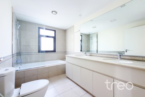 4 غرف نوم فيلا في Zahra Townhouses, الإمارات العربية المتحدة رقم 174106 15