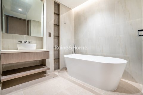 Квартира с 3 спальнями в Бизнес-Бэй, ОАЭ №156322 20