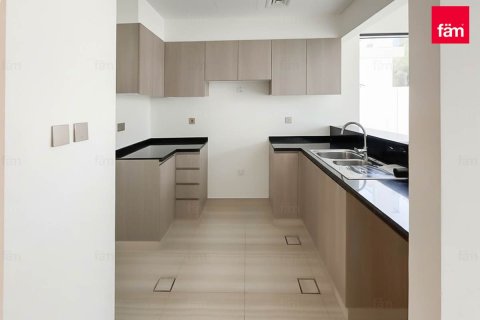 Villa de 4 chambres à Dubai, UAE No. 140205 12