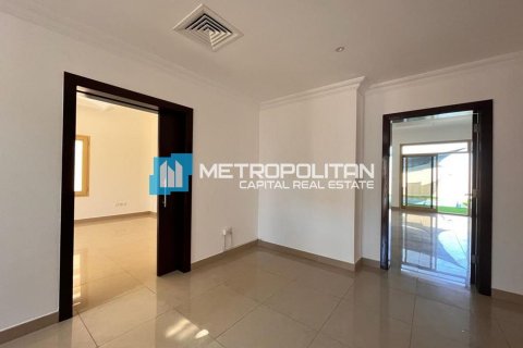 Villa de 5 dormitorios  No. 106129 8