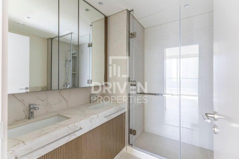 2 bedrooms Apartment in EMAAR Beachfront, UAE No. 192826 11