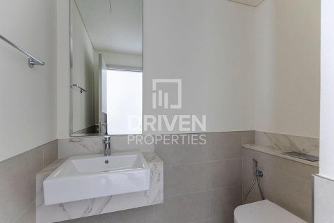 2 bedrooms Apartment in EMAAR Beachfront, UAE No. 192826 10