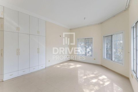 Вилла с 5 спальнями в Umm Al Sheif Villas, ОАЭ №192823 11