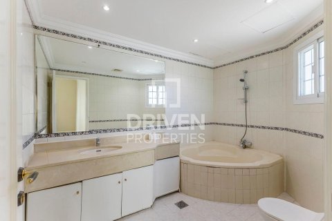Вилла с 5 спальнями в Umm Al Sheif Villas, ОАЭ №192823 25