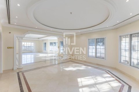 Вилла с 5 спальнями в Umm Al Sheif Villas, ОАЭ №192823 5