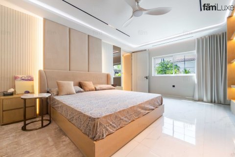 Villa de 4 chambres à Jumeirah Park, UAE No. 203095 22