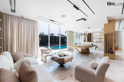 Villa de 4 chambres à Jumeirah Park, UAE No. 203095 16