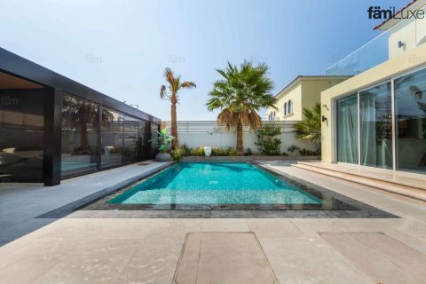 Villa de 4 chambres à Jumeirah Park, UAE No. 203095 17