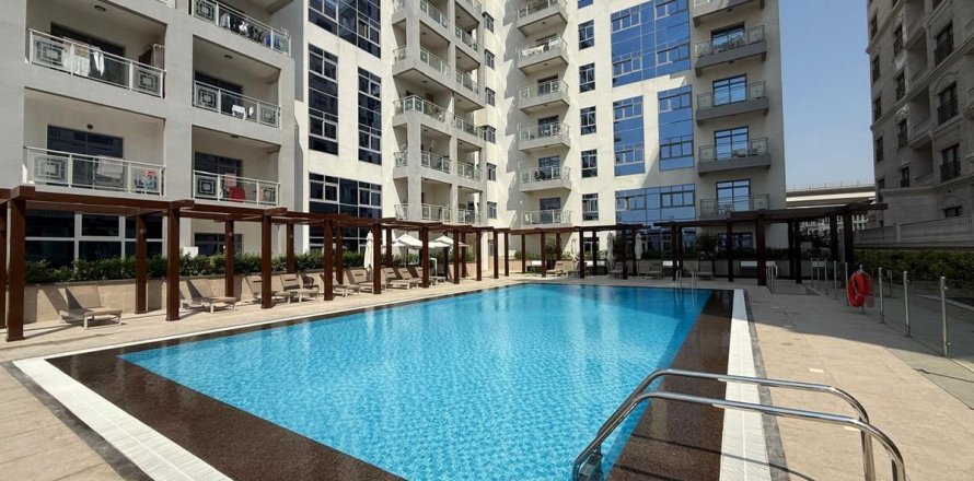 Apartment de 2 dormitorios en Al Furjan, UAE No. 116094