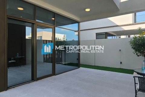 Таунхаус с 3 спальнями в Абу-Даби, ОАЭ №127152 23