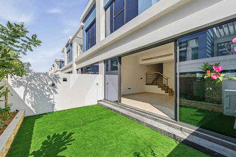 5 bedrooms Townhouse in Damac Lagoons, UAE No. 195062