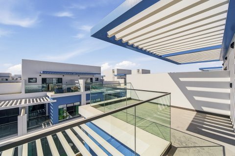 5 bedrooms Townhouse in Damac Lagoons, UAE No. 195062 3