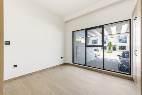 5 bedrooms Townhouse in Damac Lagoons, UAE No. 195062 17