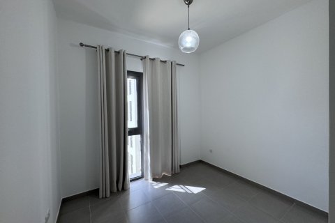 3 bedrooms Apartment in Zahra Apartments, UAE No. 151434 3