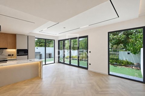 Villa de 5 chambres à Aura, UAE No. 207491 3