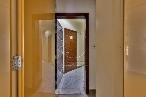 518مربع، عقار تجاري في Al Nahyan Camp, الإمارات العربية المتحدة رقم 91193 12