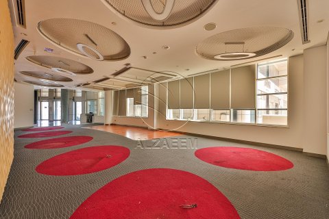 518مربع، عقار تجاري في Al Nahyan Camp, الإمارات العربية المتحدة رقم 91193 26