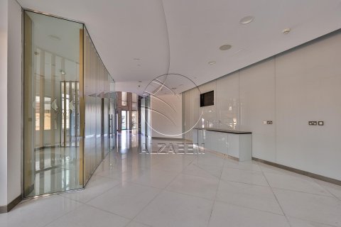 518مربع، عقار تجاري في Al Nahyan Camp, الإمارات العربية المتحدة رقم 91193 20