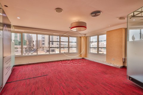 616مربع، عقار تجاري في Al Nahyan Camp, الإمارات العربية المتحدة رقم 91194 10