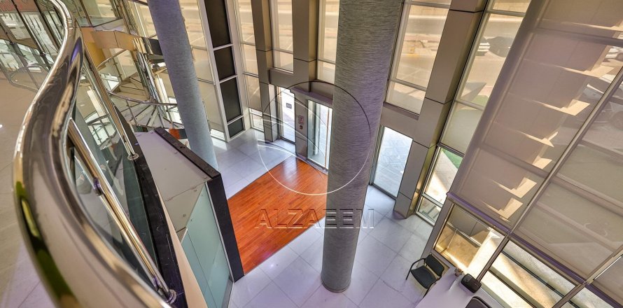 616مربع، عقار تجاري في Al Nahyan Camp, الإمارات العربية المتحدة رقم 91194