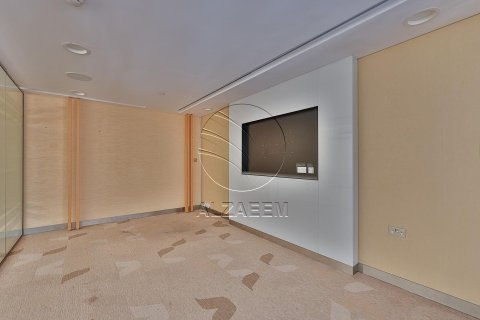 616مربع، عقار تجاري في Al Nahyan Camp, الإمارات العربية المتحدة رقم 91194 21