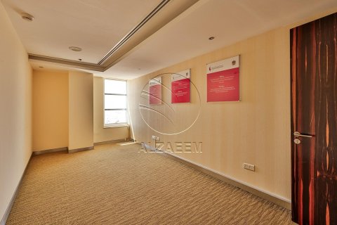 636مربع، عقار تجاري في Al Nahyan, الإمارات العربية المتحدة رقم 91185 18