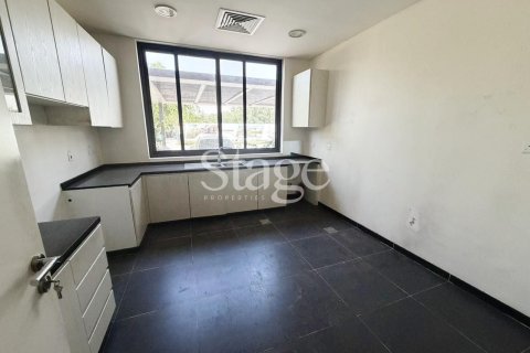 3 bedrooms Villa in DAMAC Hills (Akoya by DAMAC), UAE No. 185689 9
