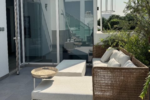 Вилла с 4 спальнями в Дубай, ОАЭ №143815 15