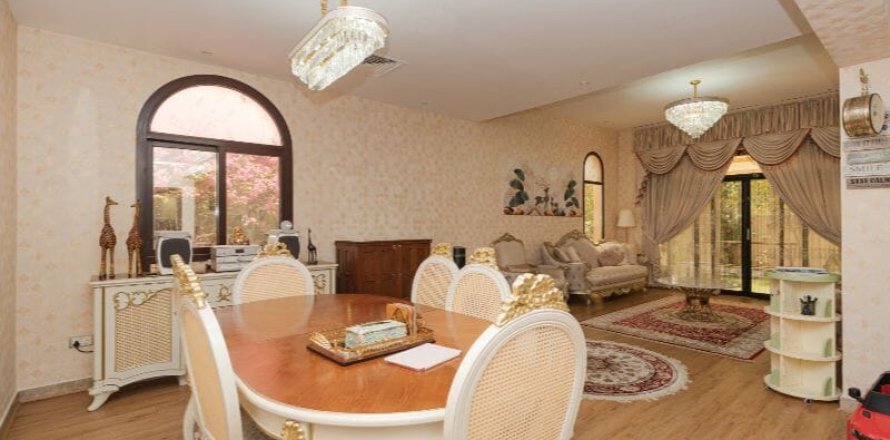 4 bedrooms Villa in Mudon, UAE No. 155214