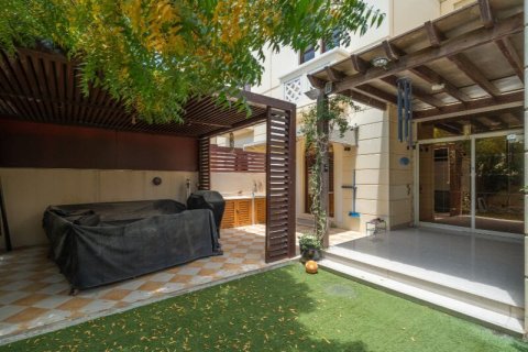 4 bedrooms Villa in Mudon, UAE No. 155214 19