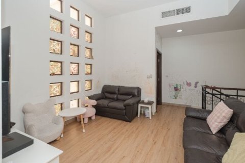 4 bedrooms Villa in Mudon, UAE No. 155214 11