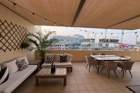 Apartment de 2 dormitorios en Motor City, UAE No. 155213 11