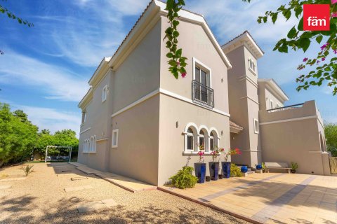 Villa de 5 dormitorios  No. 125439 15