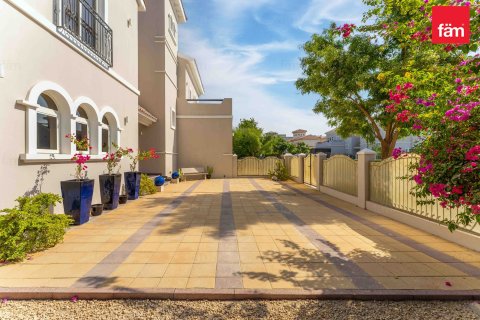 Villa de 5 dormitorios  No. 125439 16