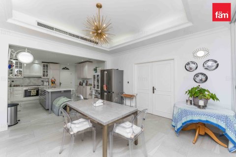 Villa de 5 dormitorios  No. 125439 9